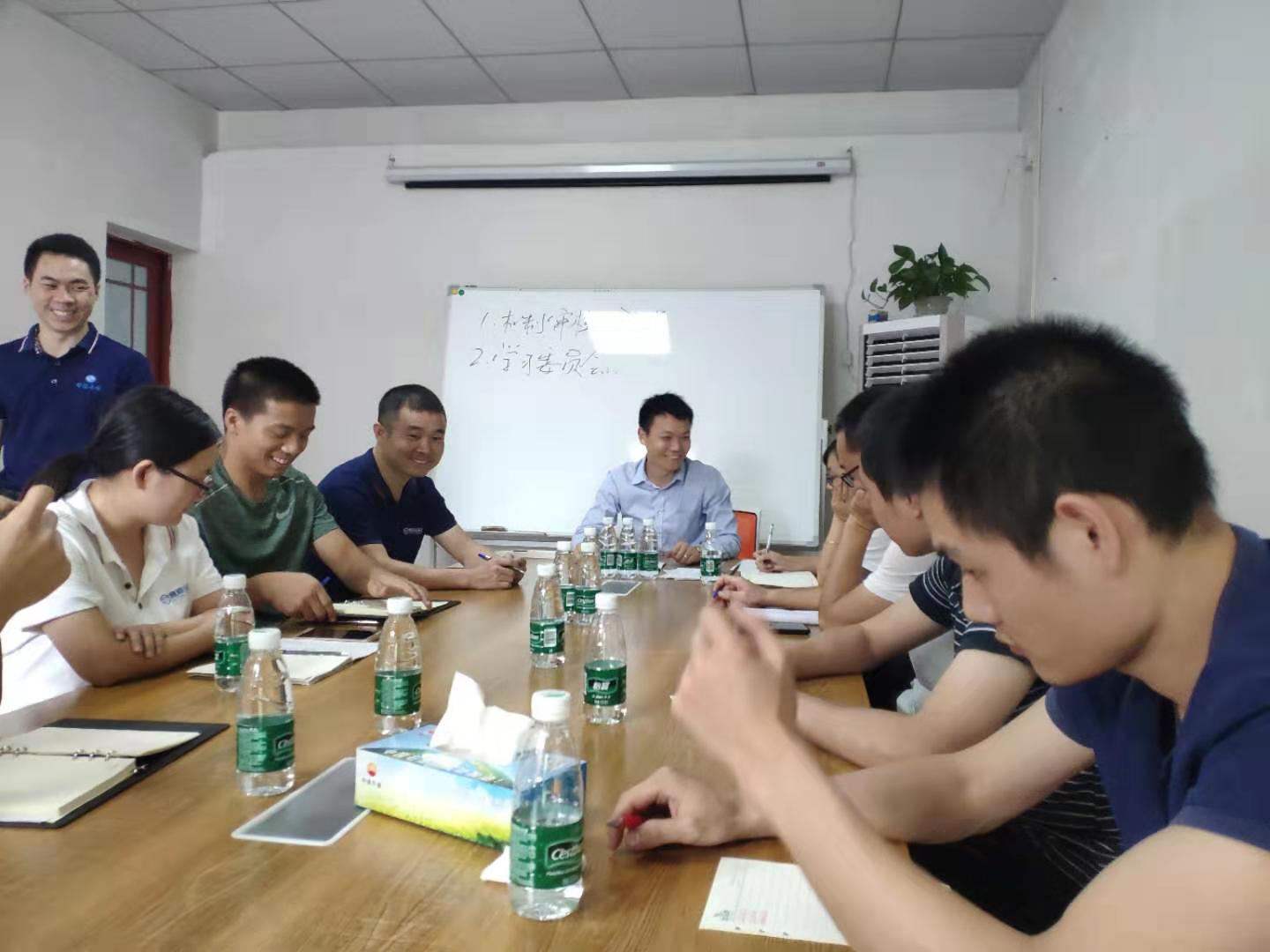 成立學習委員會，有效組織高效執行